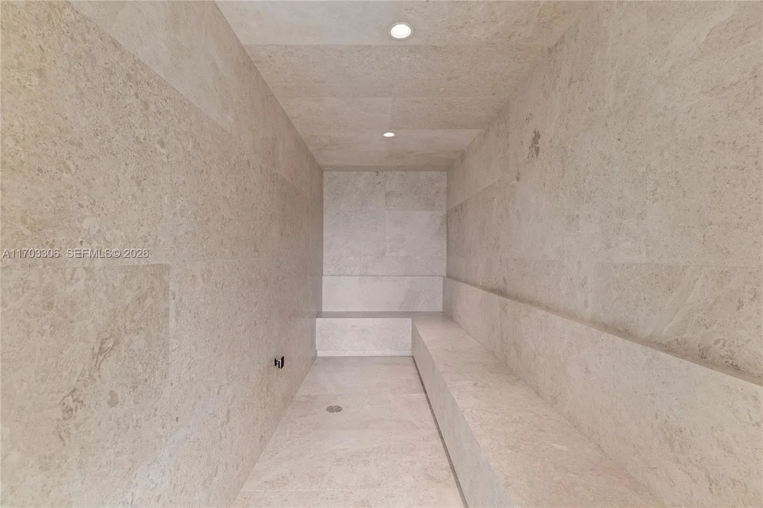 Photo of 1006 Links Drive