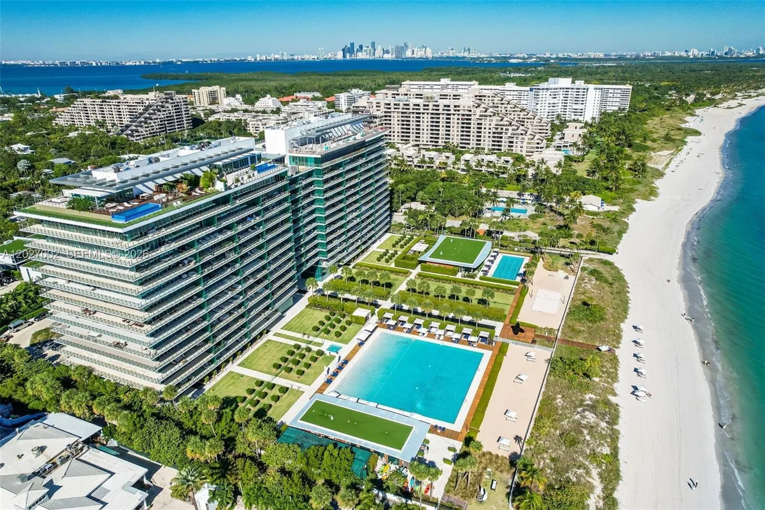 Photo of Unit LPH2N at 350 Ocean Dr