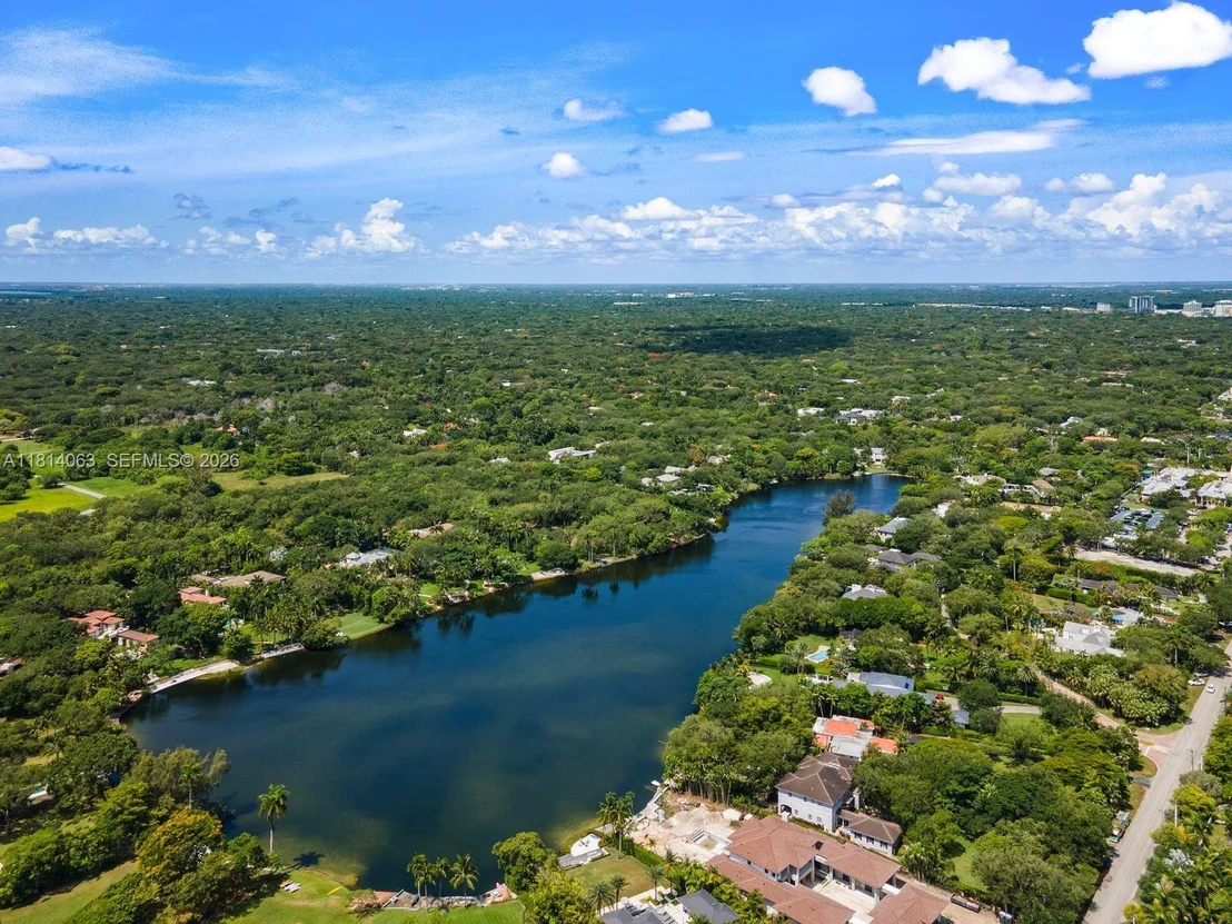 Photo of 5355 Hammock Dr