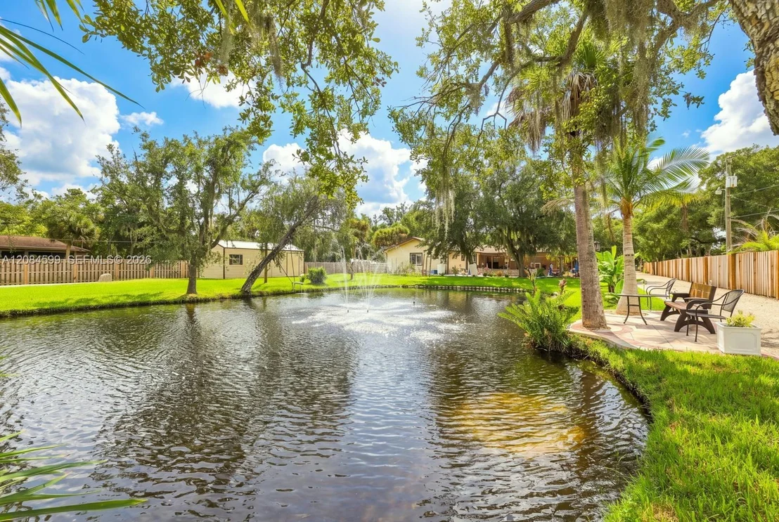 Photo of 1575 HARLOCK RD