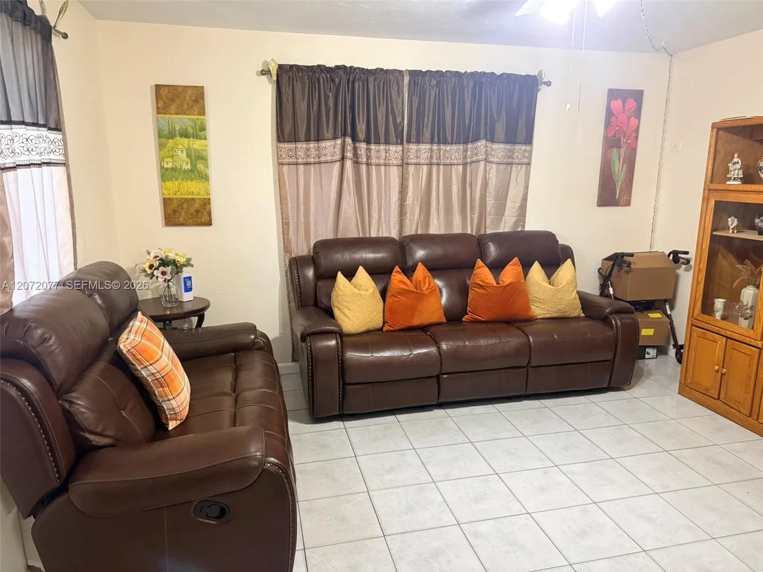 Photo of 512 Independence Rd