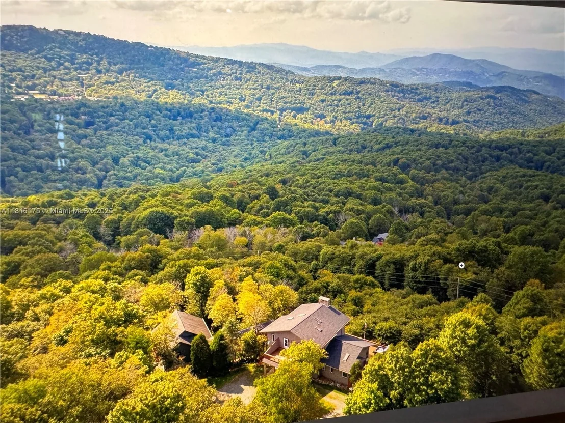 Photo of 200 Summit Lodge Road
