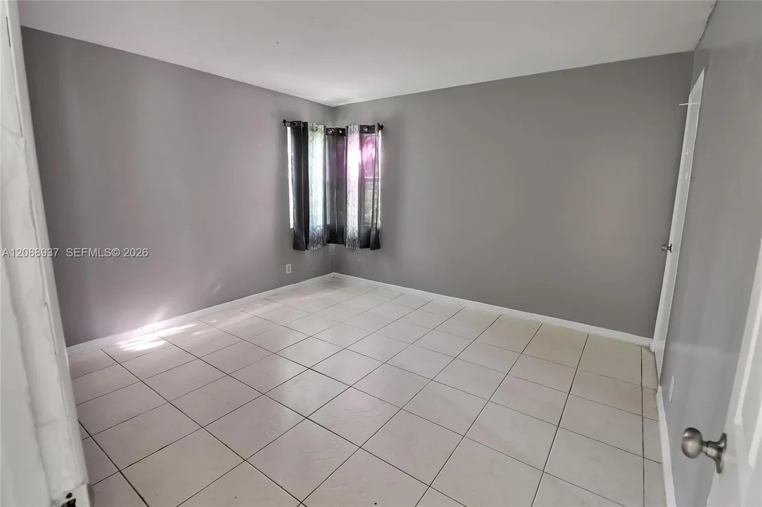 Photo of 3020 NW 7th St