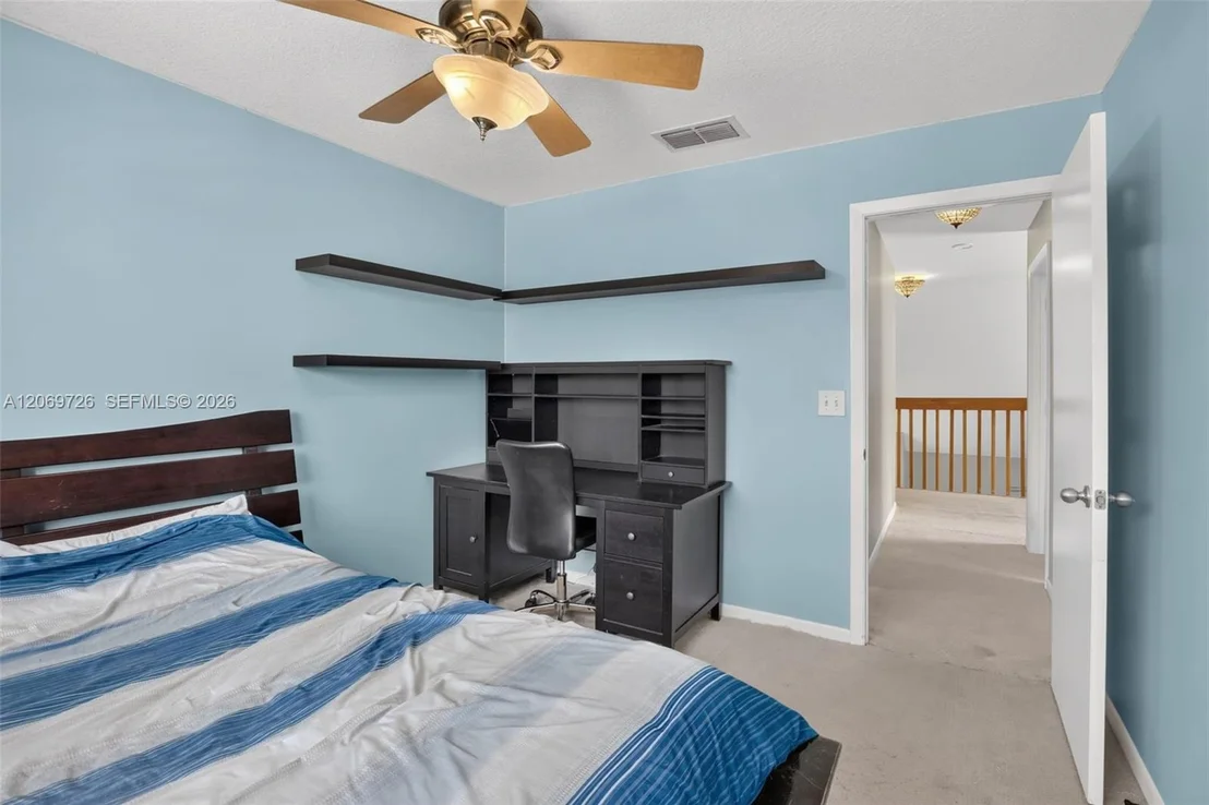 Photo of 2638 Oak Park Cir