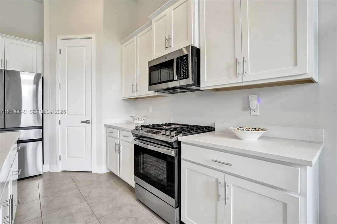 Photo of 8147 Juniper Dr