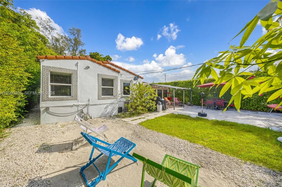 Photo of 1324 Normandy Dr
