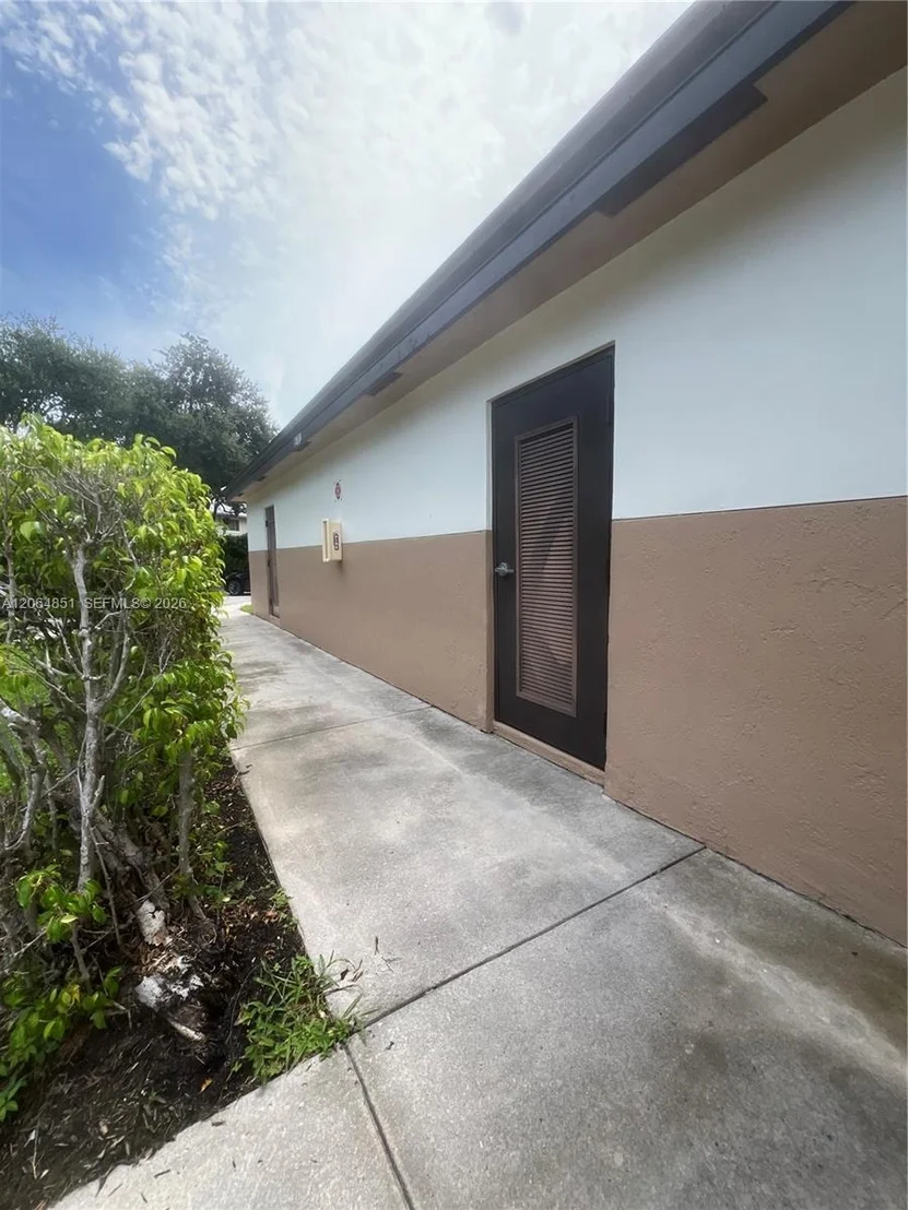 Photo of Unit 717 at 9855 Westview Dr