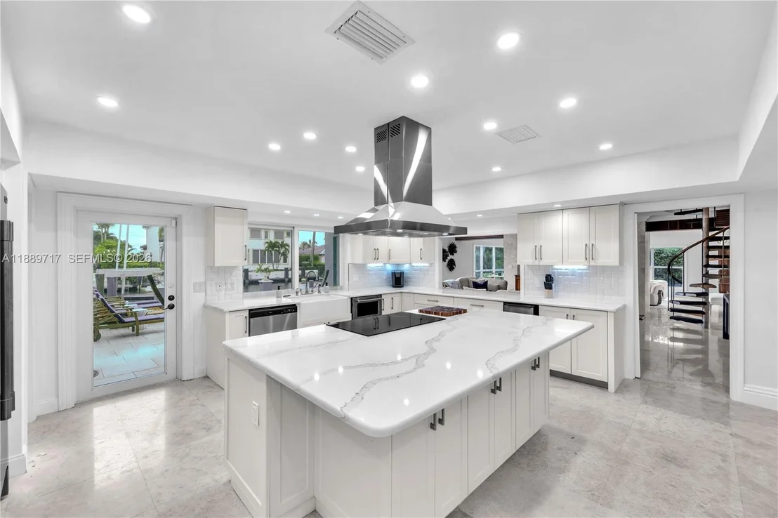 Photo of 4440 NE 23rd Ave