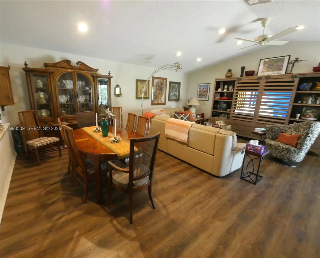 Photo of 23359 Barlake Dr