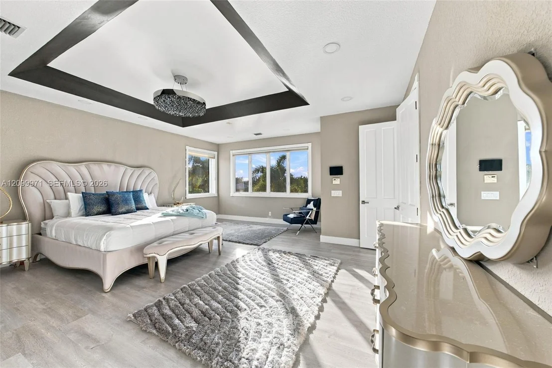 Photo of 5111 NE 30th Ave