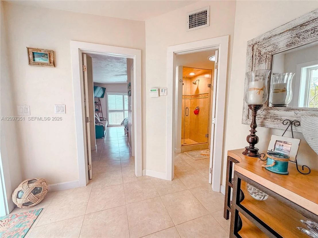 Photo of 149 Harbor Dr