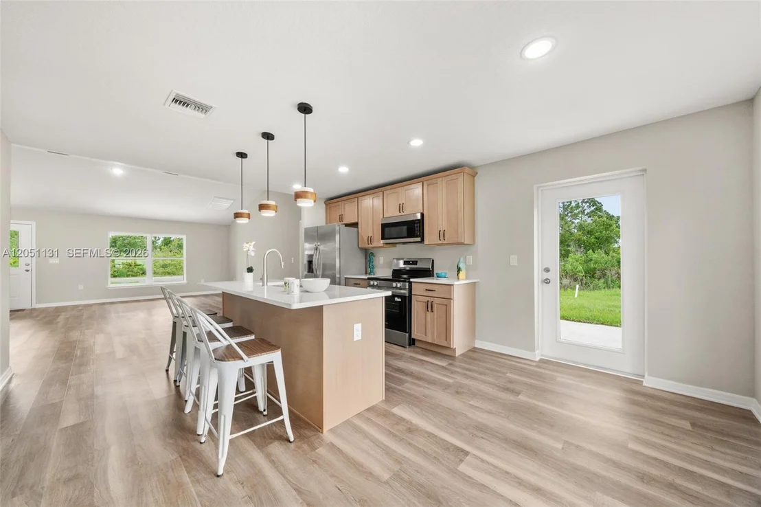 Photo of 5652 Cortez Blvd.