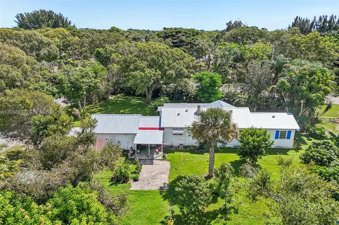Photo of 3039 Sunrise Boulevard