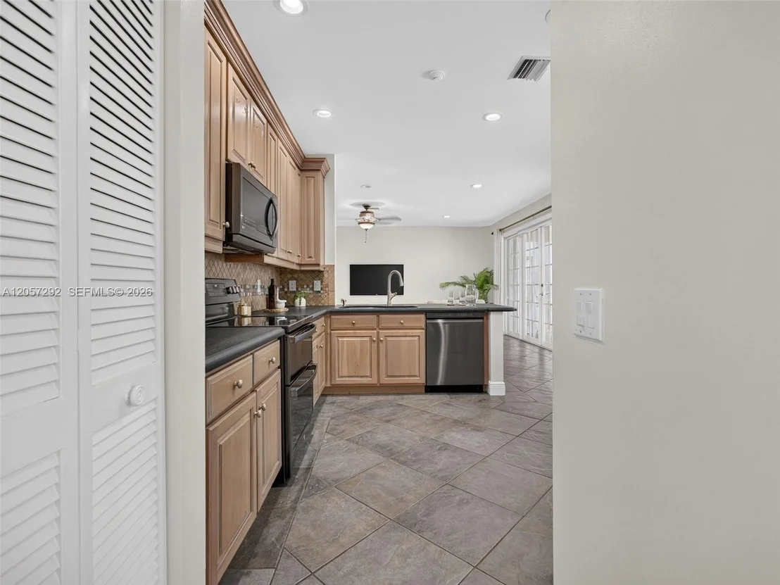 Photo of 1012 Cedar Falls Dr