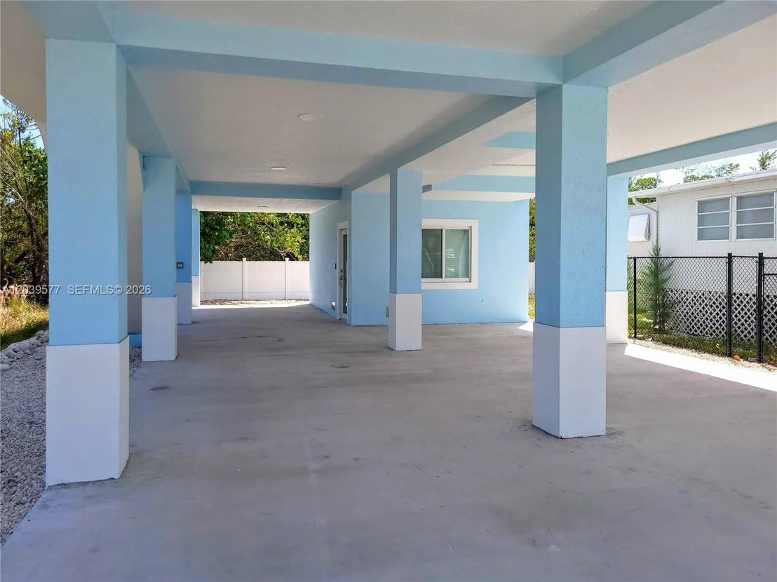 Photo of 554 Gordon Cir