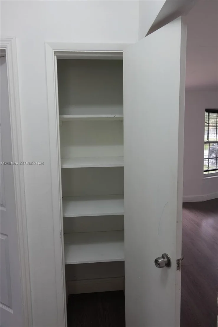 Photo of 2081 Utopia Dr