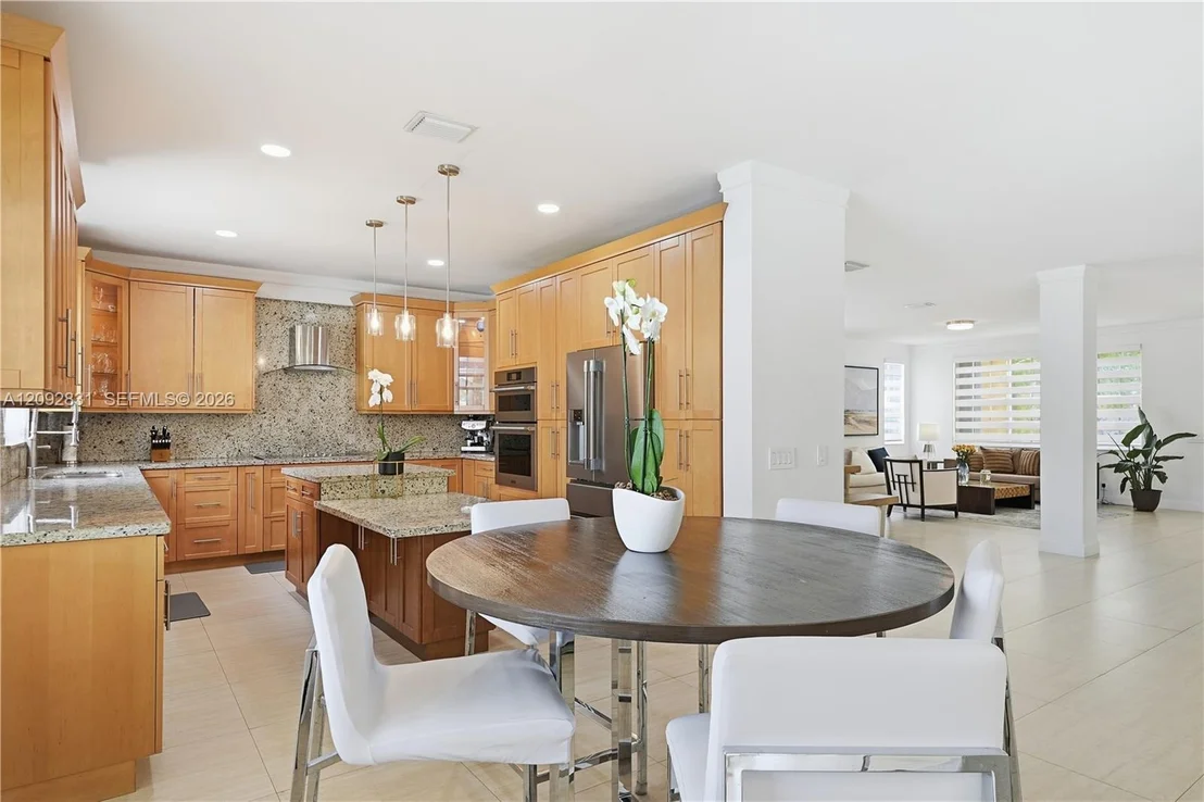 Photo of 1612 Blue Jay Cir