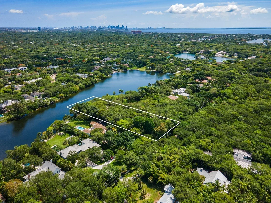 Photo of 5355 Hammock Dr