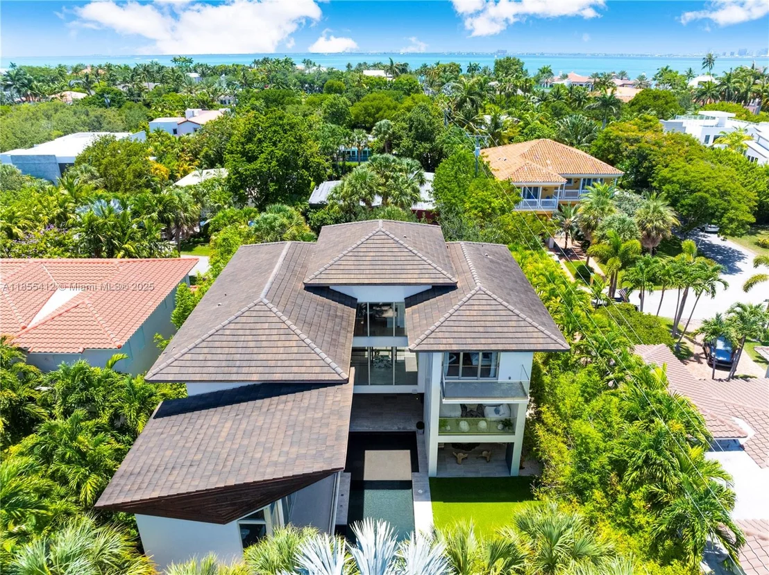 Photo of 545 SABAL PALM