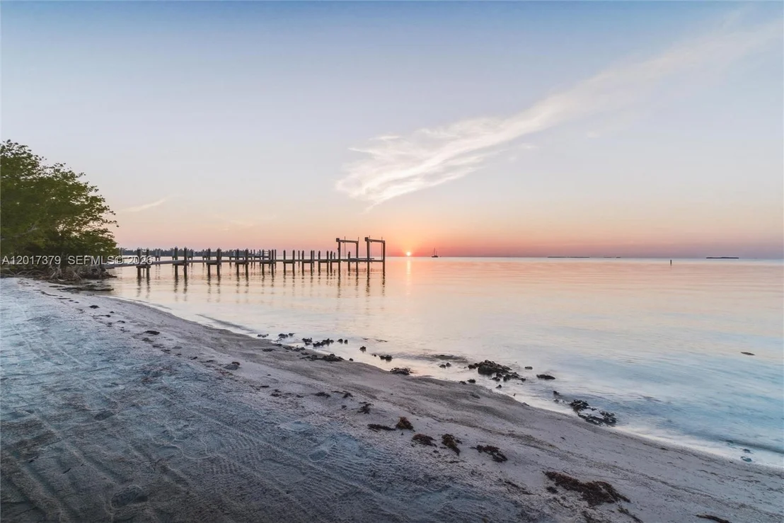 Photo of 75840 Overseas Highway