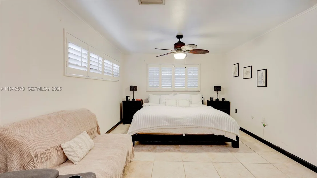 Photo of 150 Azalea St.