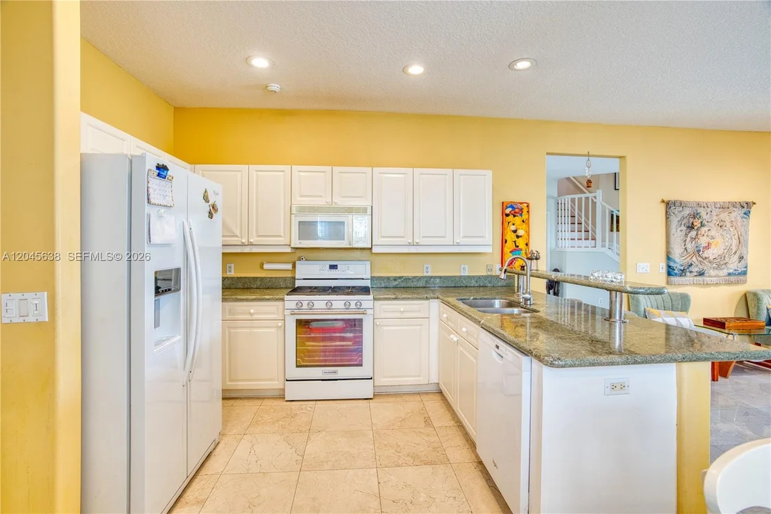 Photo of 1207 General Pointe Trce