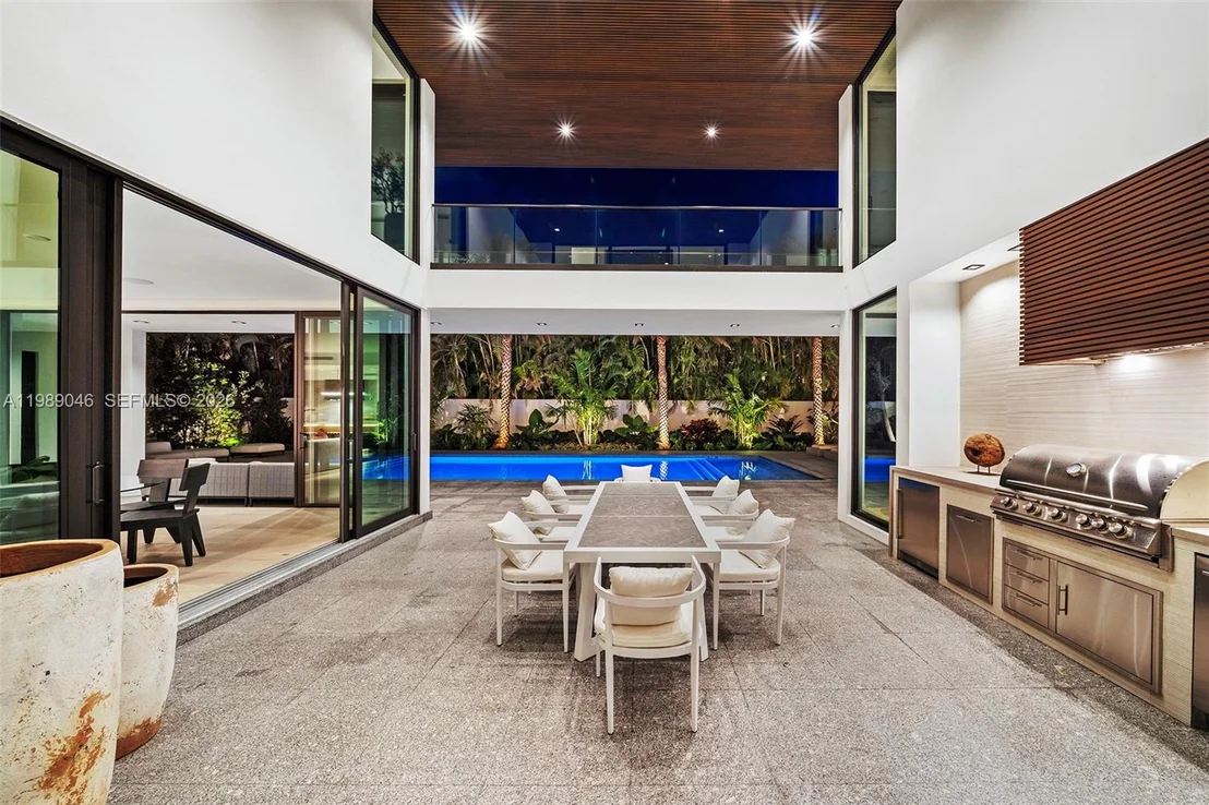 Photo of 128 Ocean Blvd