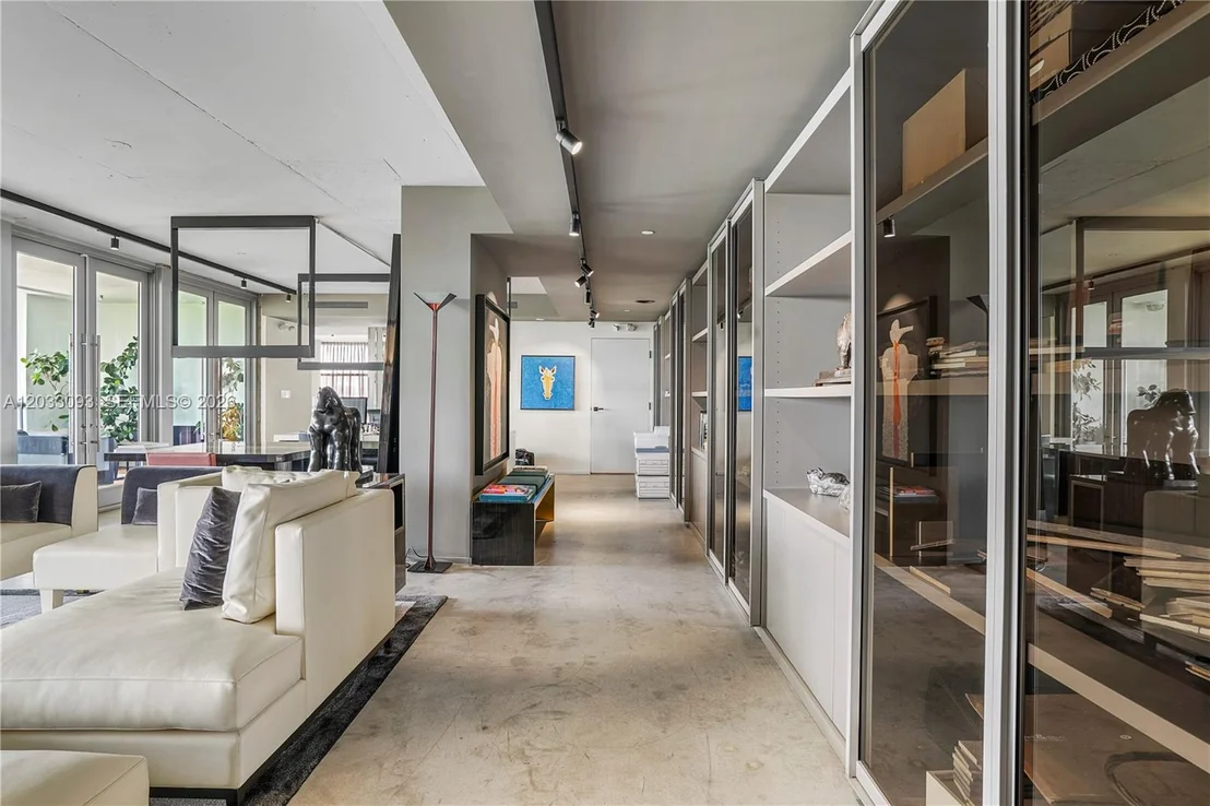 Photo of Unit CU8B at 888 Biscayne Blvd
