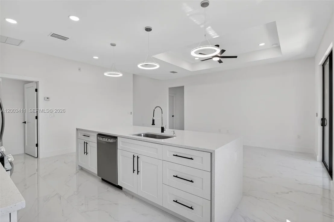 Photo of 312 Rand Ave.