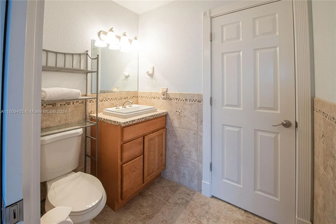 Photo of 1613 N Indian River Drive
