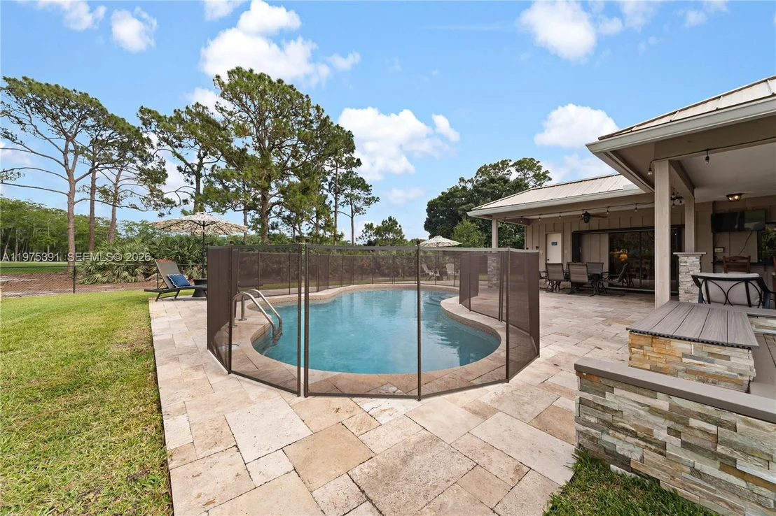 Photo of 1872 SE Colony Way