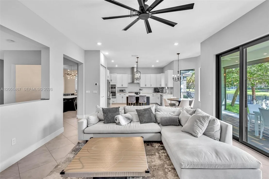 Photo of 10855 Pacifica Way