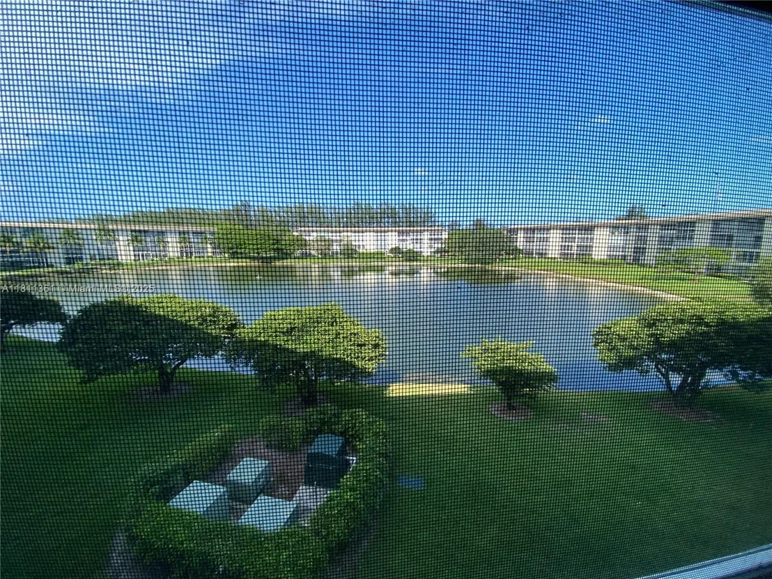 Photo of Unit G3 at 1902 Bermuda Cir