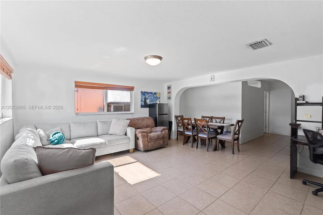 Photo of 5300 NW 30th Pl