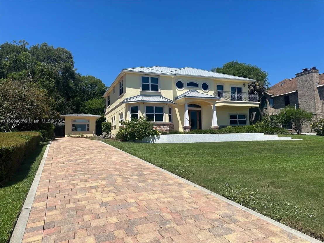 Photo of 1613 N Indian River Drive