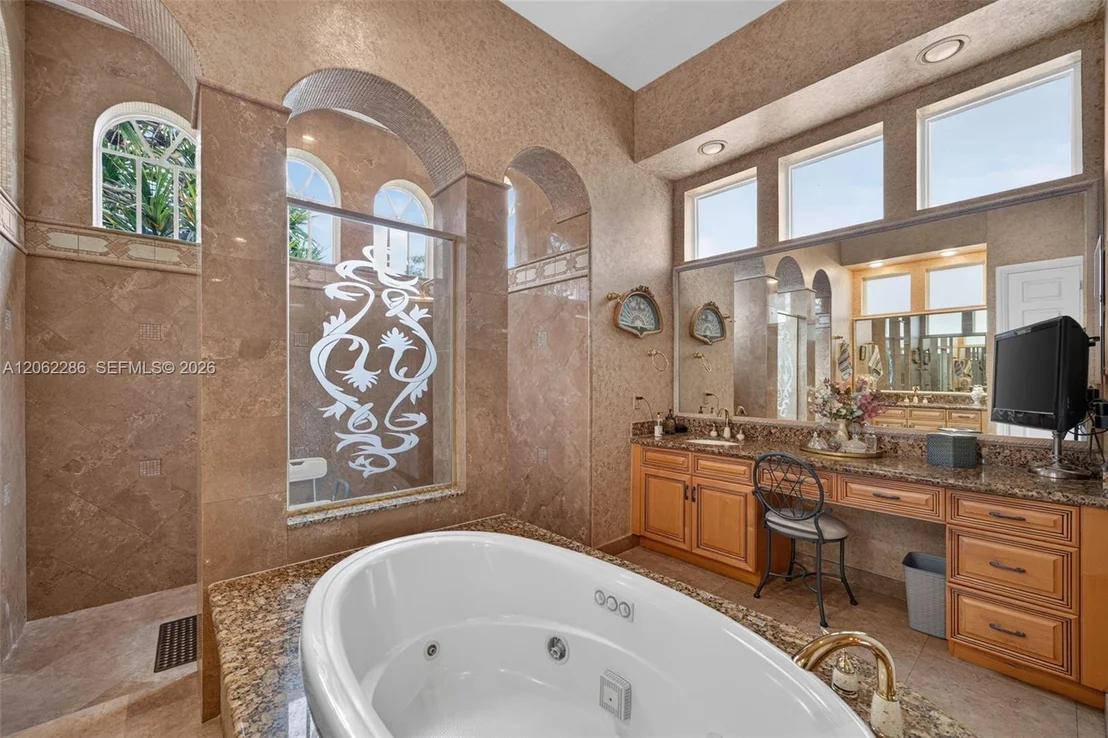 Photo of 11867 NW 69th Pl