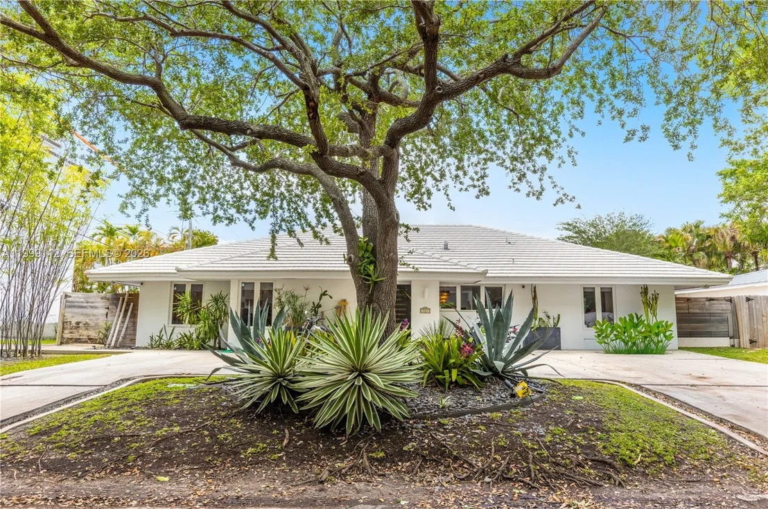 Photo of 524 Warren Ln