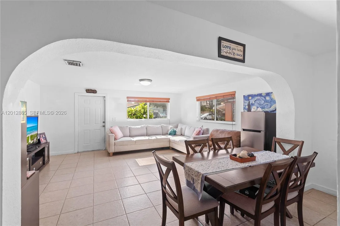 Photo of 5300 NW 30th Pl