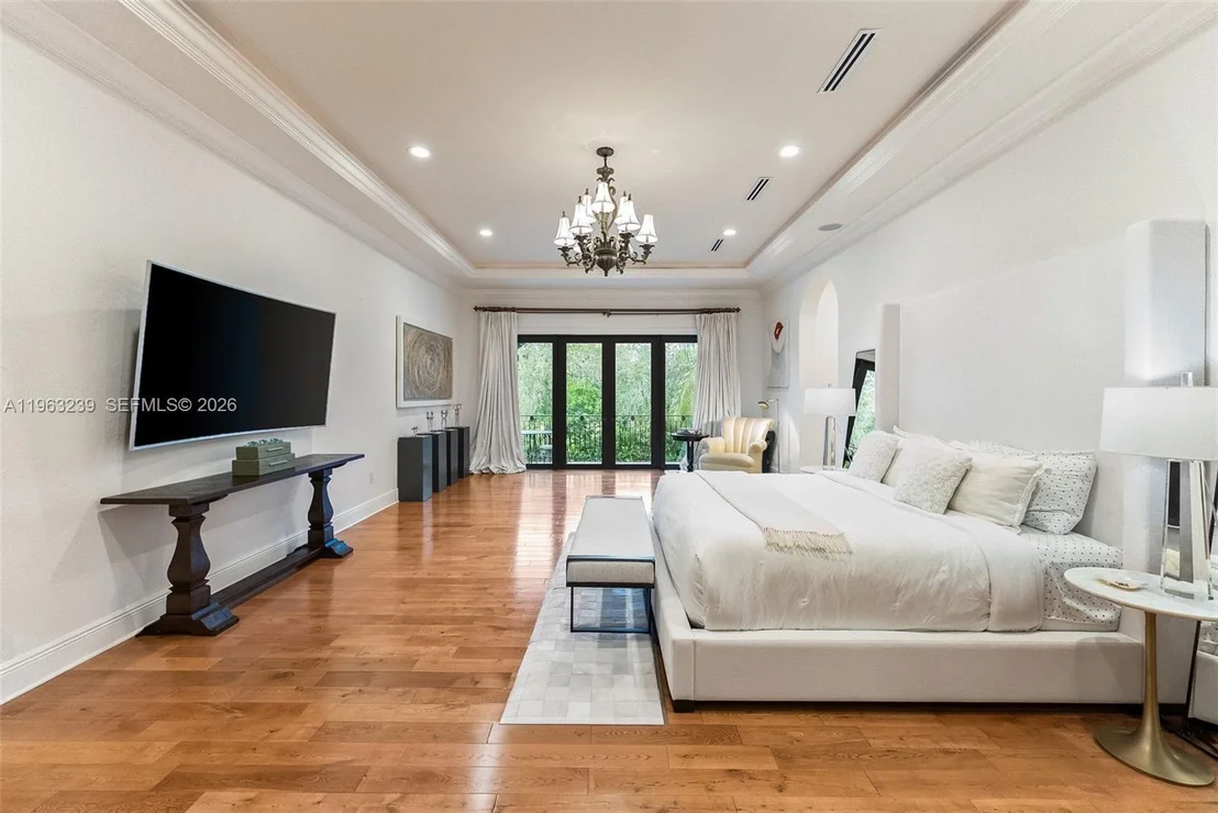 Photo of 11111 Killian Park Rd