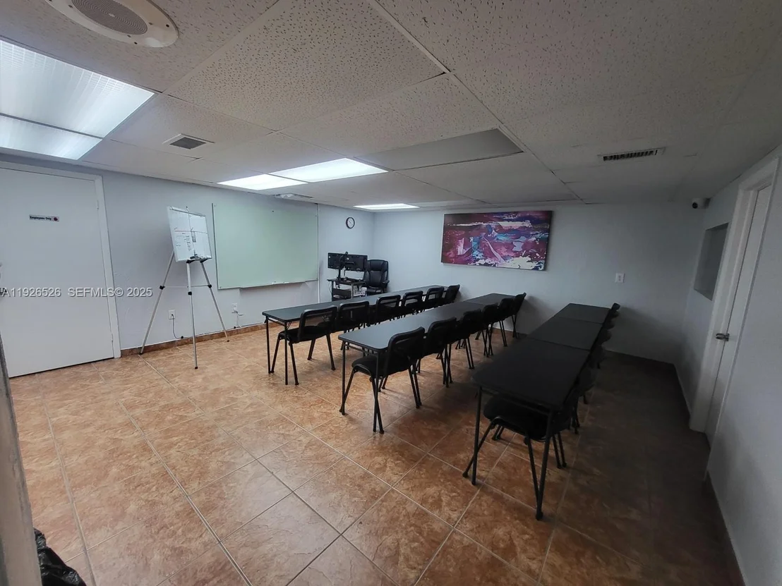 Photo of Unit CU207 at 13499 Biscayne Blvd