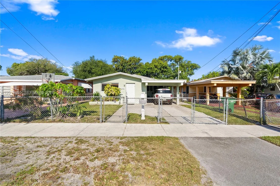 Photo of 5300 NW 30th Pl