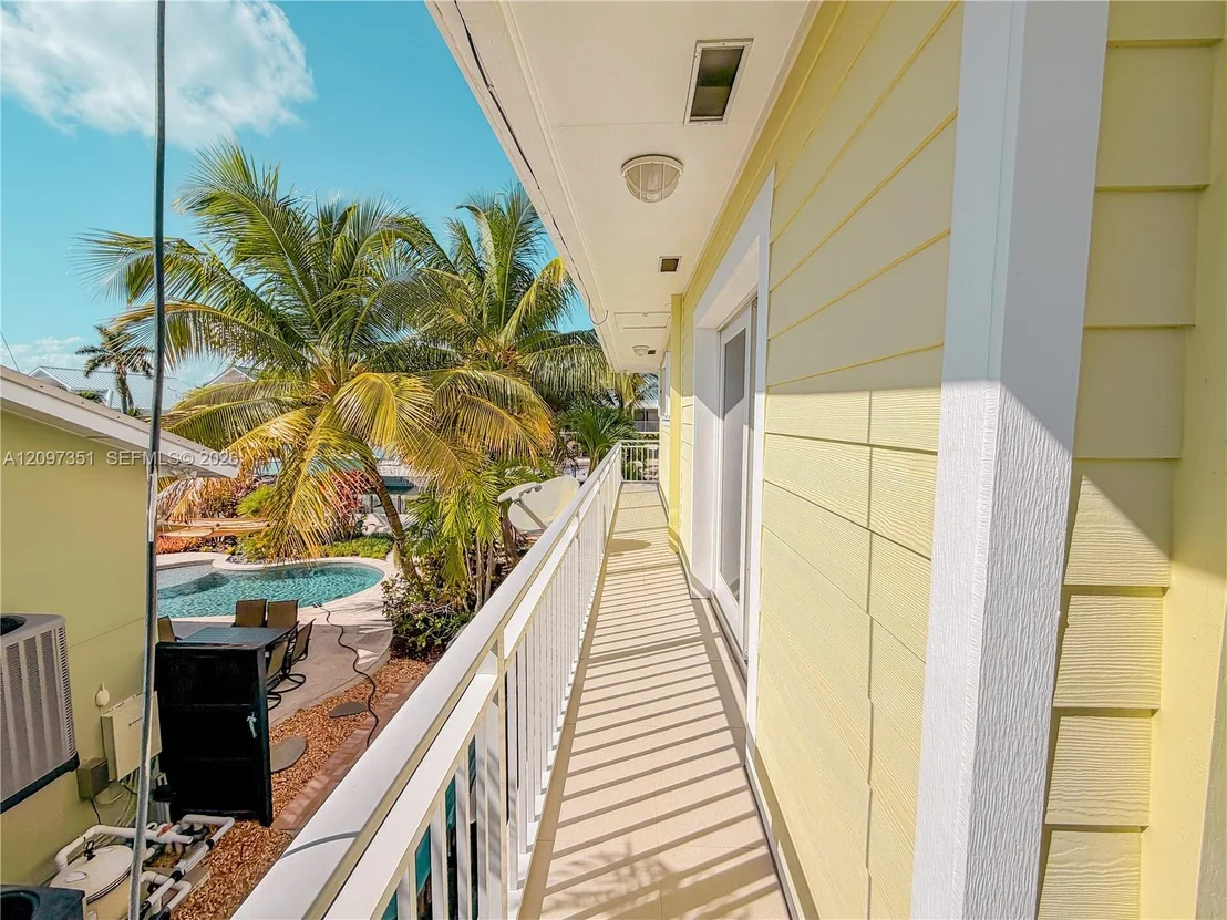 Photo of 149 Harbor Dr