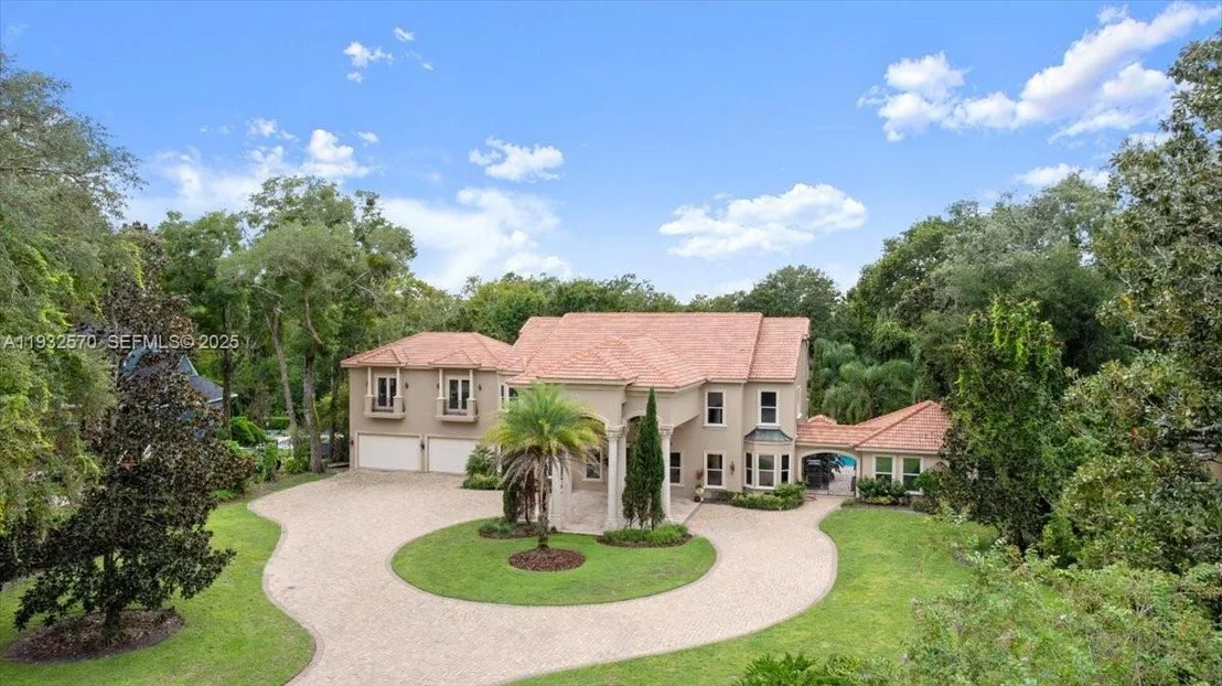 Photo of 12 Tidewater Dr