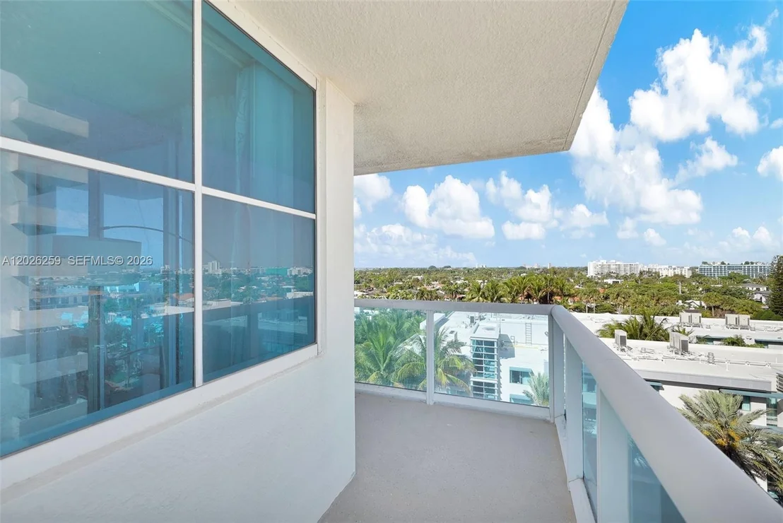 Photo of Unit 821 at 9201 Collins Ave