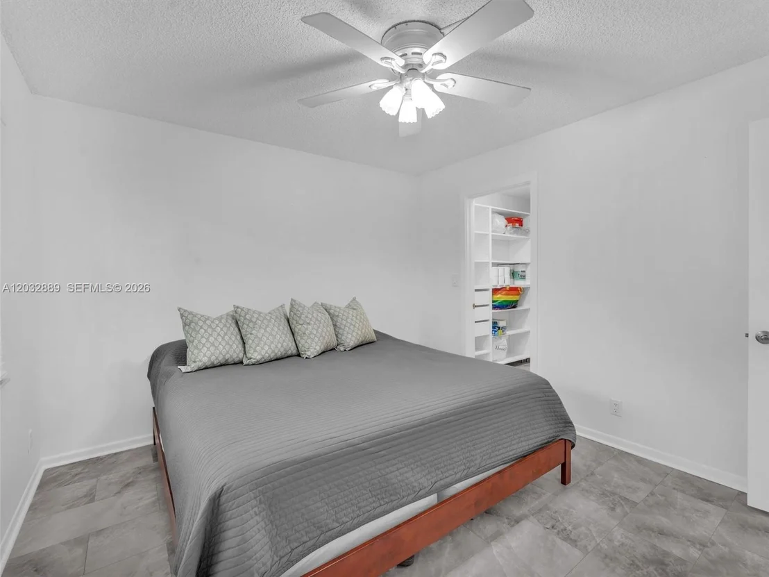 Photo of Unit F3 at 1601 ABACO DR