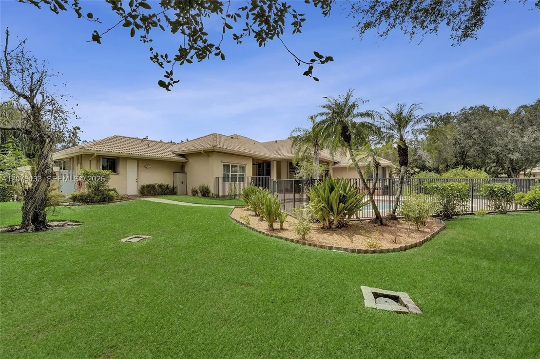 Photo of 2725 Hunter Rd