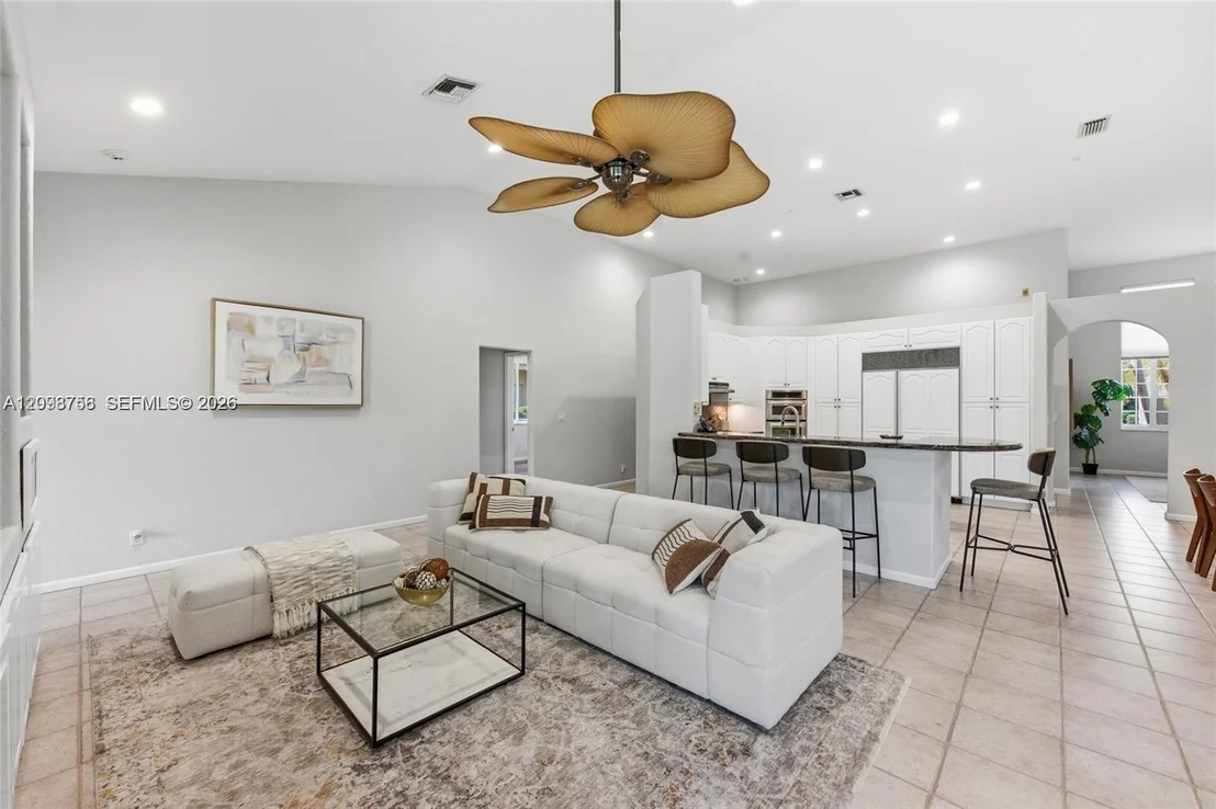 Photo of 158 Dockside Cir