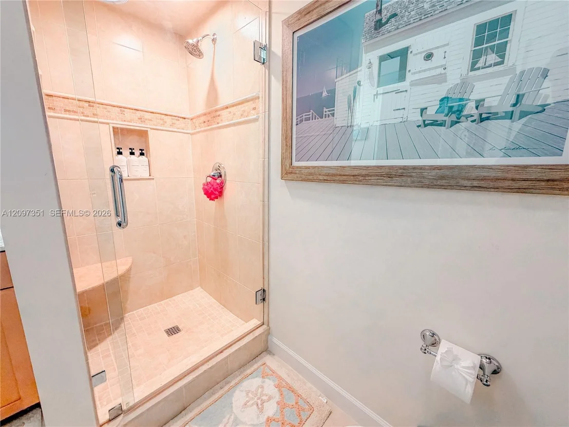 Photo of 149 Harbor Dr
