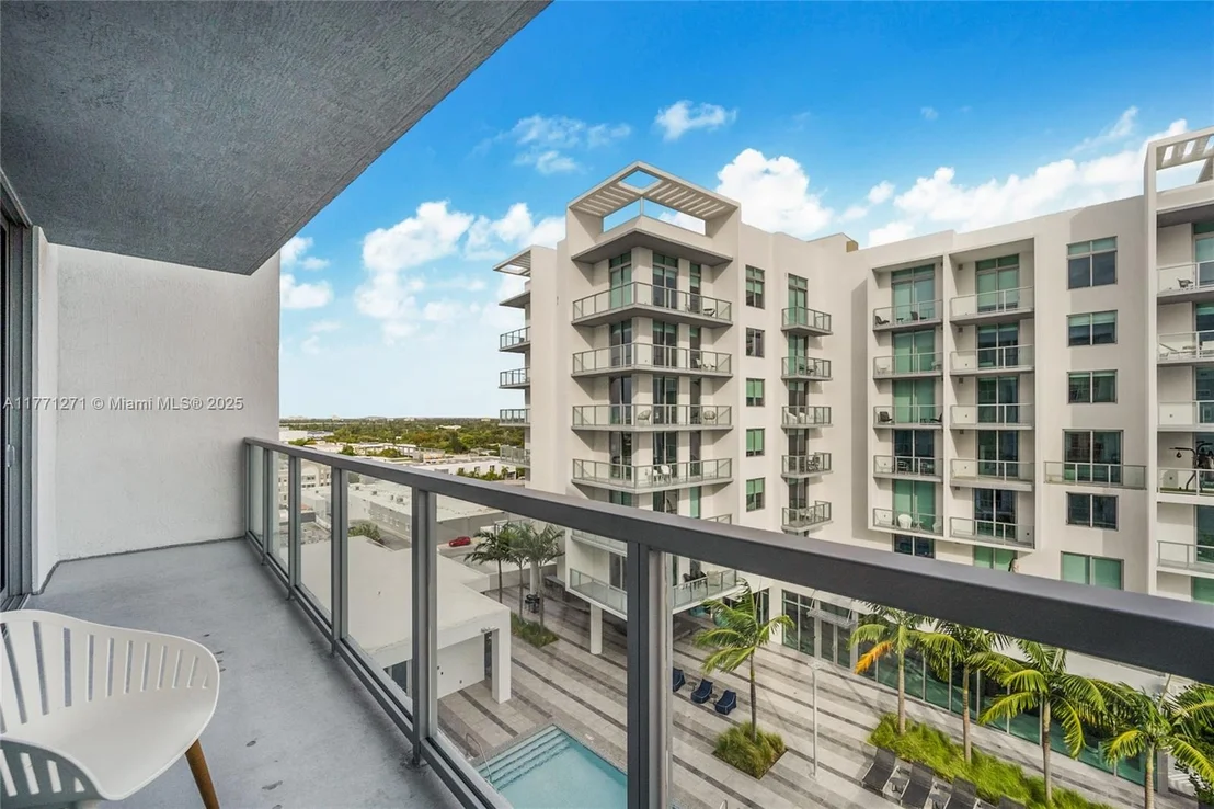 Photo of Unit S1016 at 3900 Biscayne Blvd