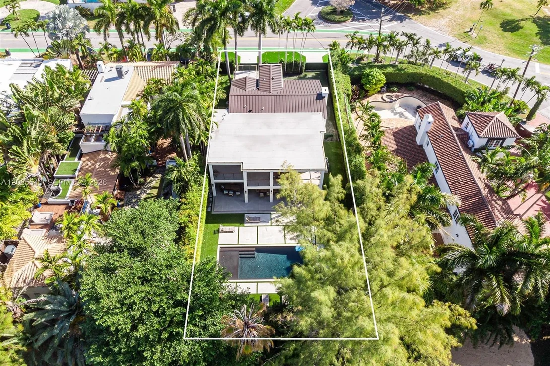 Photo of 2802 Prairie Ave
